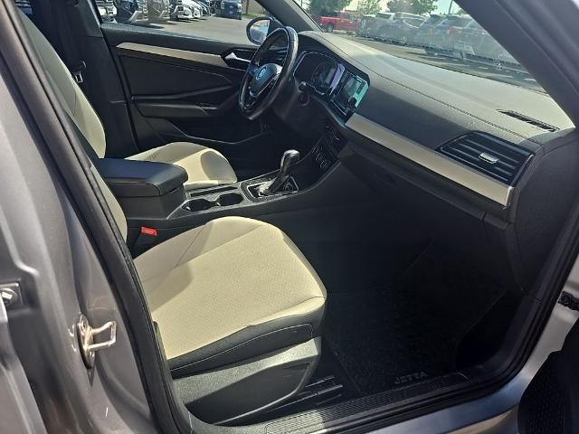 2020 Volkswagen Jetta - $9,901