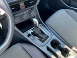 2019 Jetta Thumbnail 16