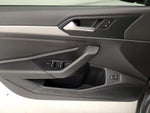 2019 Jetta Thumbnail 12