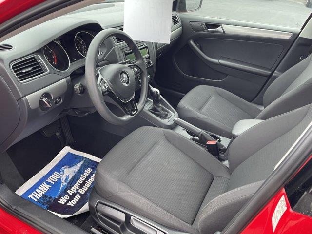 2015 Volkswagen Jetta - $8,747