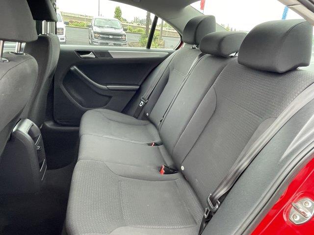 2015 Volkswagen Jetta - $8,747