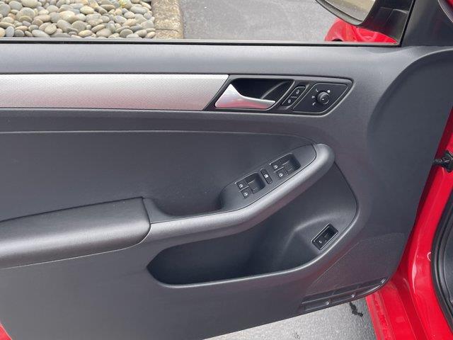 2015 Volkswagen Jetta - $8,747
