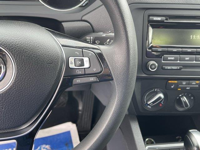 2015 Volkswagen Jetta - $8,747