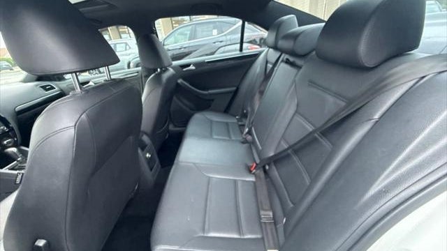 2018 Volkswagen Jetta 1.8T SE Sport