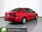 2015 Jetta Thumbnail 13