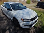 2016 Jetta Thumbnail 1