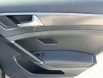 2018 Golf SportWagen Thumbnail 22