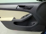 2016 Jetta Thumbnail 12
