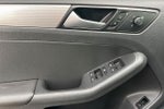 2017 Jetta Thumbnail 12