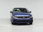 2017 Jetta Thumbnail 5