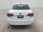 2017 Jetta Thumbnail 6