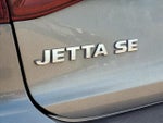 2017 Jetta Thumbnail 15