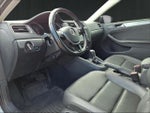 2017 Jetta Thumbnail 20