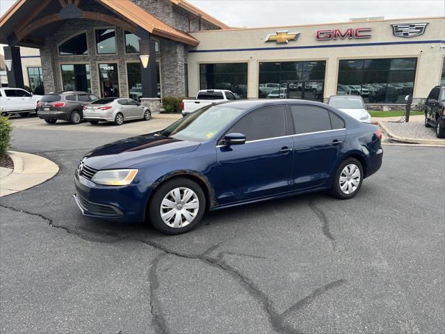 2013 Volkswagen Jetta - $4,494