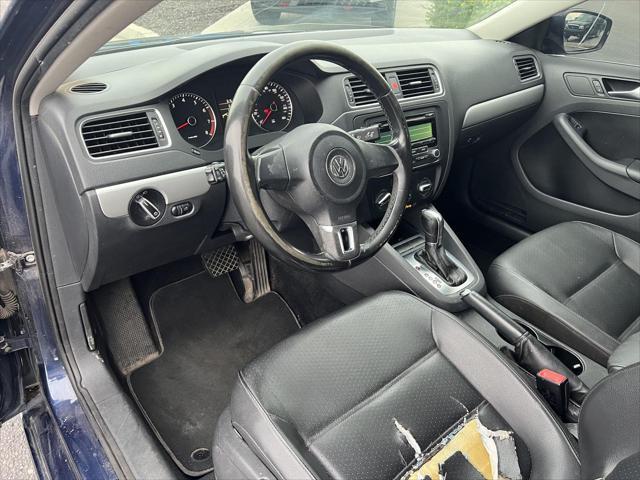 2013 Volkswagen Jetta - $4,494