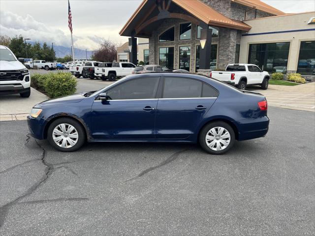 2013 Volkswagen Jetta - $4,494