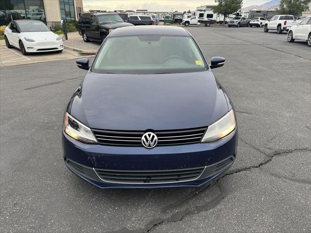 2013 Volkswagen Jetta - $4,494