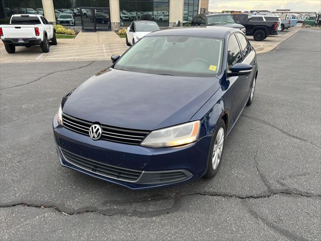 2013 Volkswagen Jetta - $4,494