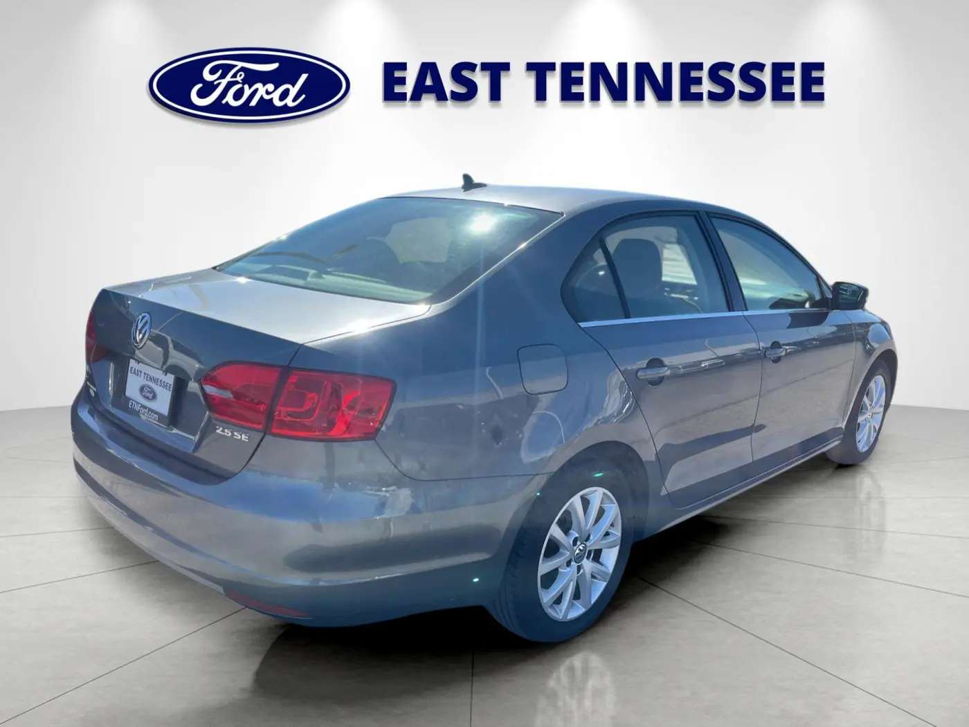2013 Volkswagen Jetta - $9,788