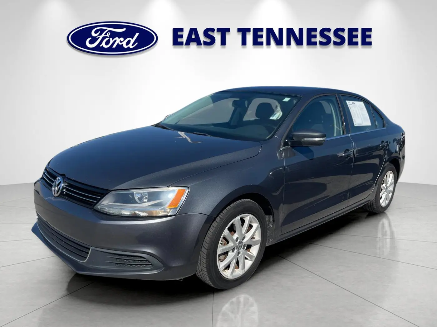 2013 Volkswagen Jetta - $9,788