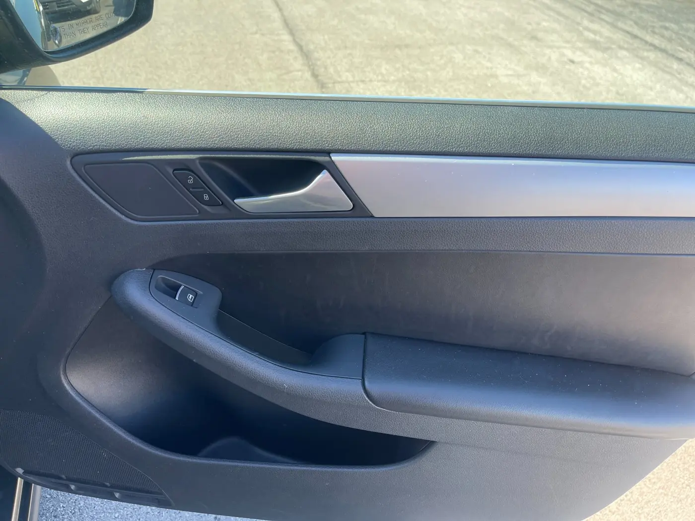 2013 Volkswagen Jetta - $9,788