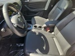 2019 Jetta Thumbnail 21