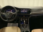 2019 Jetta Thumbnail 18