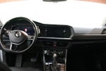 2019 Jetta Thumbnail 2
