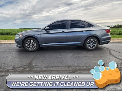 2019 Volkswagen Jetta SEL 4DR Sedan