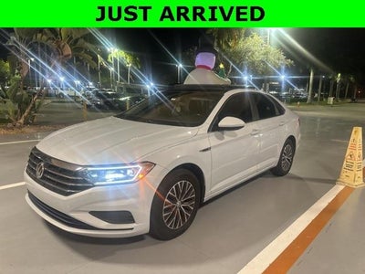 2019 Volkswagen Jetta SEL 4DR Sedan