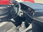 2019 Jetta Thumbnail 9