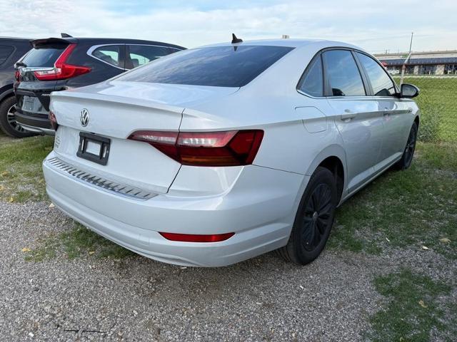 2019 Volkswagen Jetta - $14,812