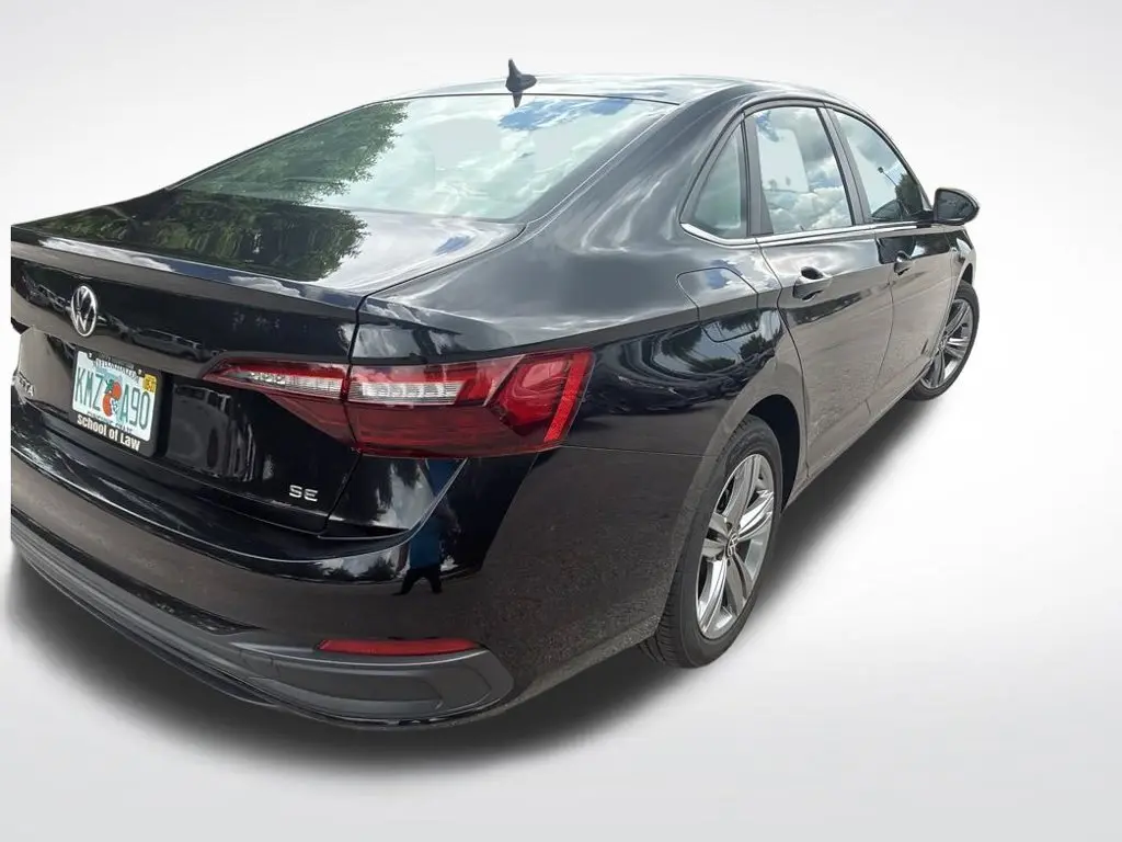 2022 Volkswagen Jetta - $13,736