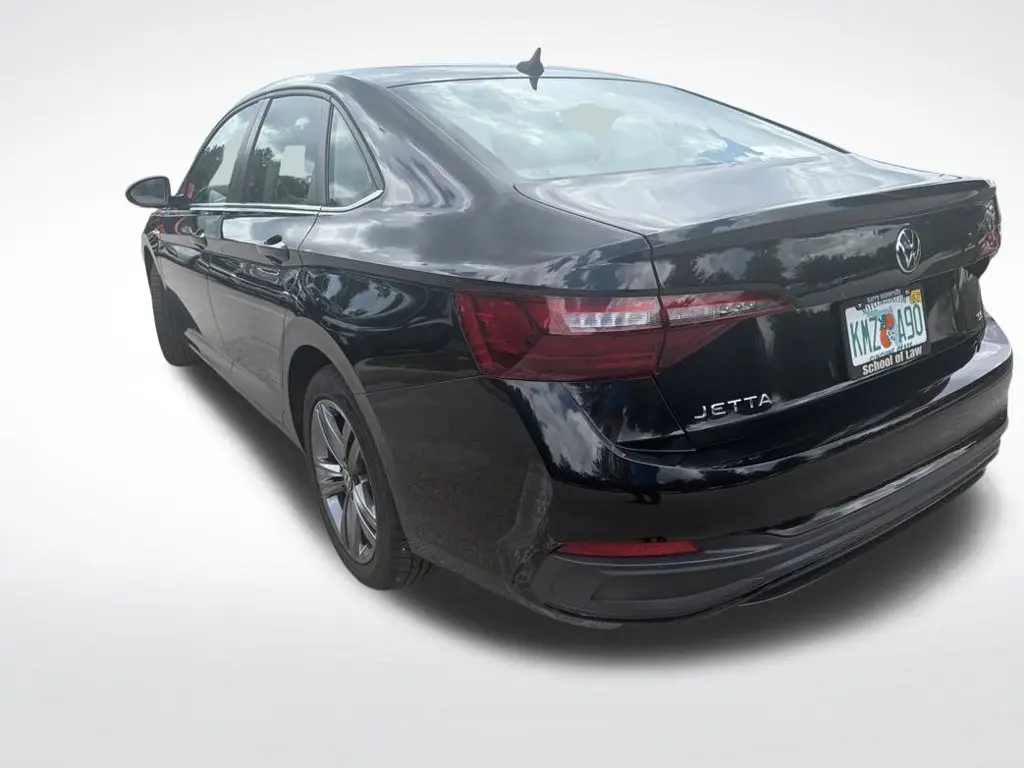 2022 Volkswagen Jetta - $13,736