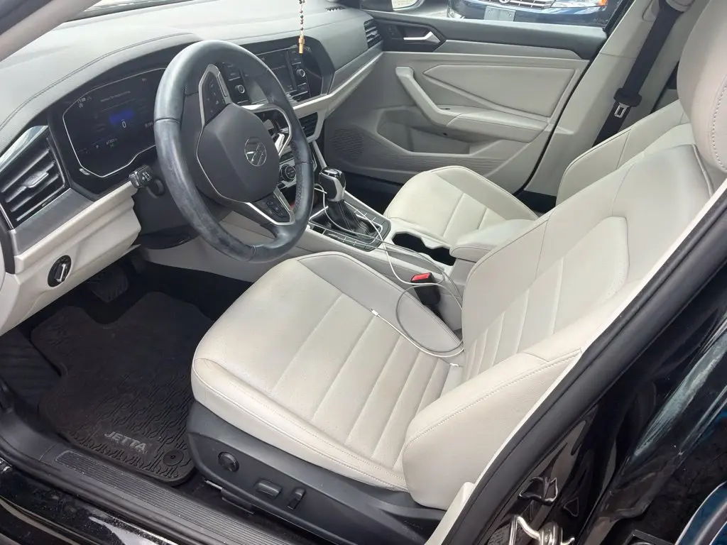 2022 Volkswagen Jetta - $13,736