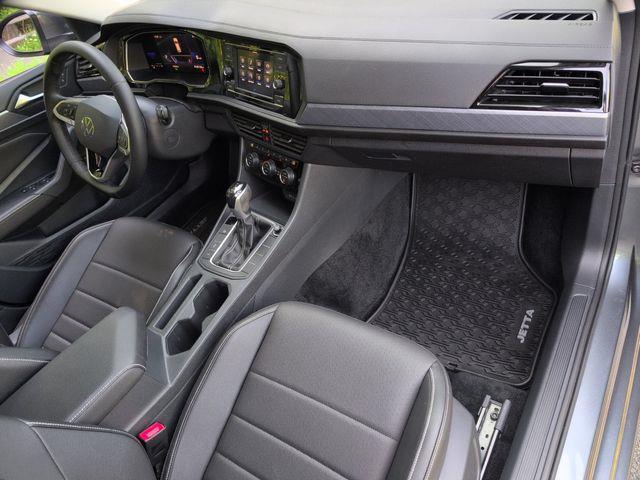 2023 Volkswagen Jetta - $19,900