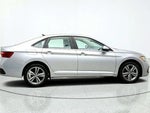 2024 Jetta Thumbnail 4