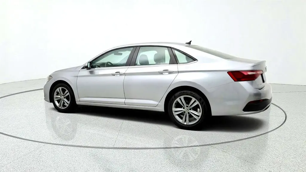 2024 Volkswagen Jetta - $15,995