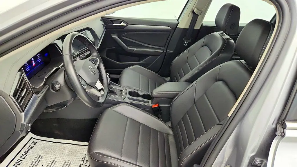 2024 Volkswagen Jetta - $15,995