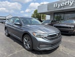 2024 Jetta Thumbnail 4