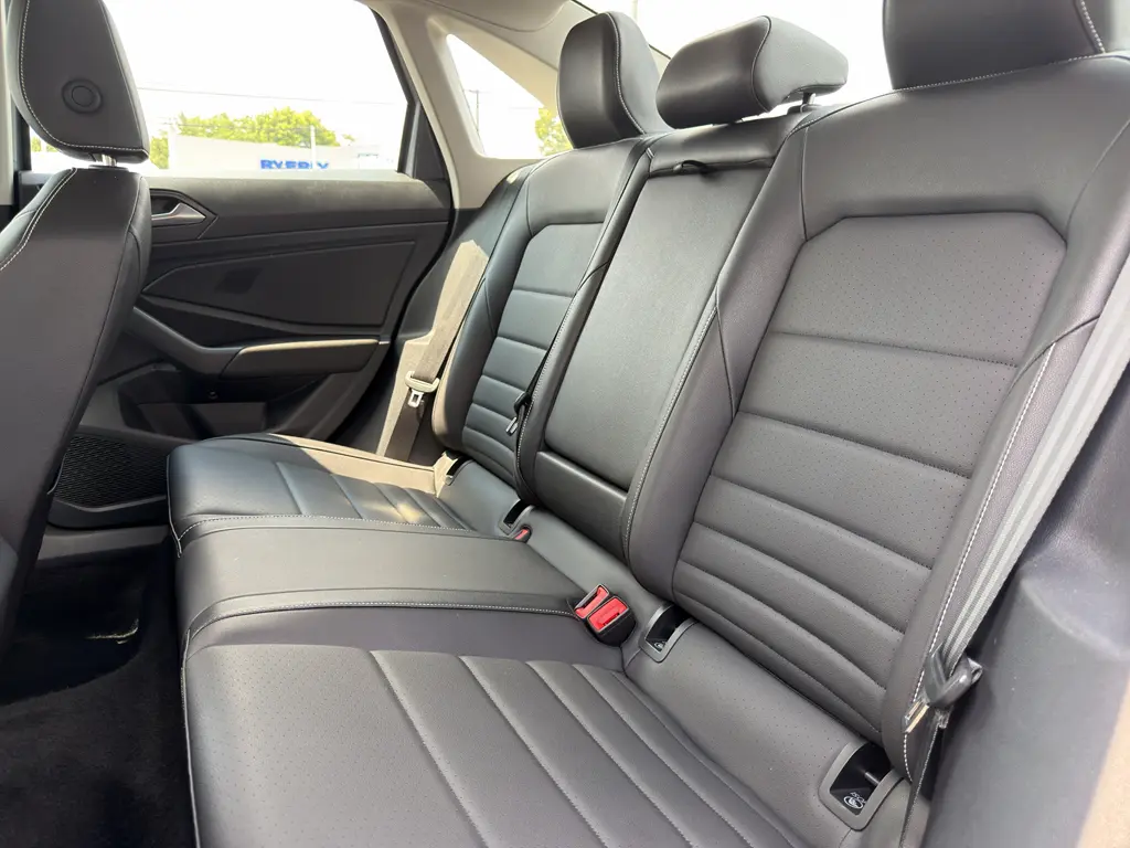 2024 Volkswagen Jetta - $21,995