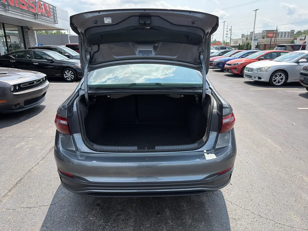 2024 Volkswagen Jetta - $21,995