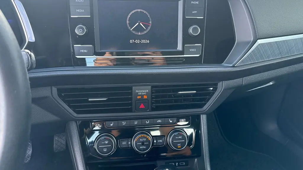 2022 Volkswagen Jetta SE
