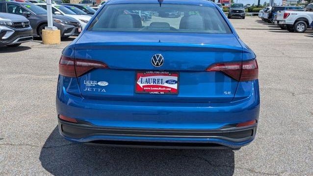 2024 Volkswagen Jetta SE