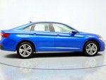 2024 Jetta Thumbnail 4