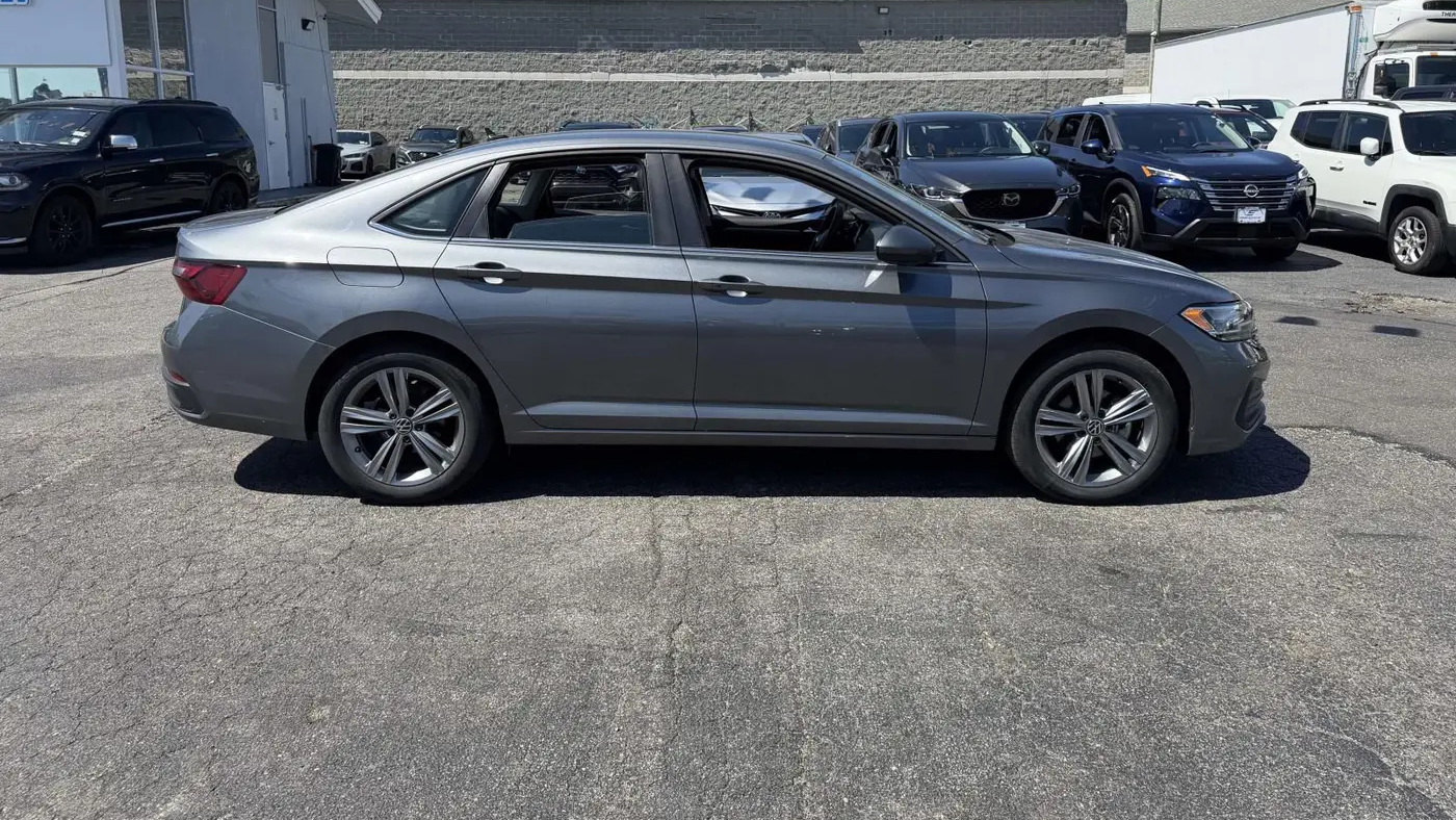 2024 Volkswagen Jetta SE