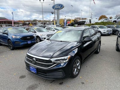 2022 Volkswagen Jetta SE 4DR Sedan
