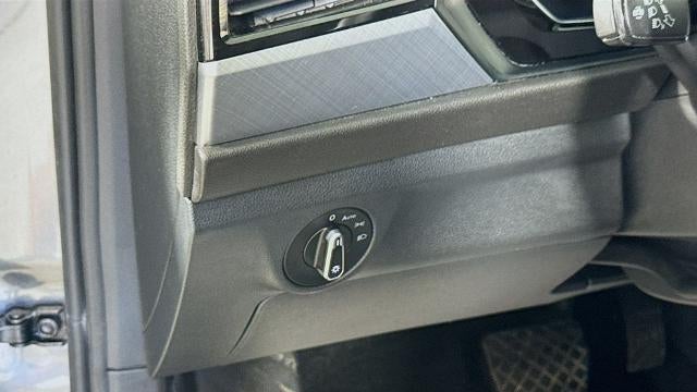 2023 Volkswagen Jetta SE