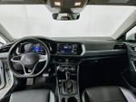 2024 Jetta Thumbnail 3