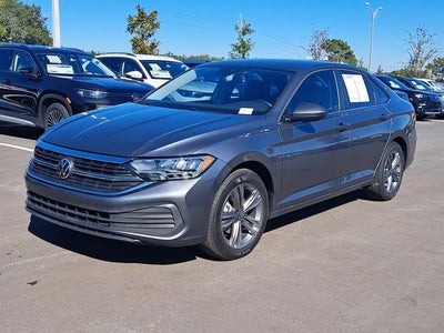 2022 Volkswagen Jetta SE 4DR Sedan